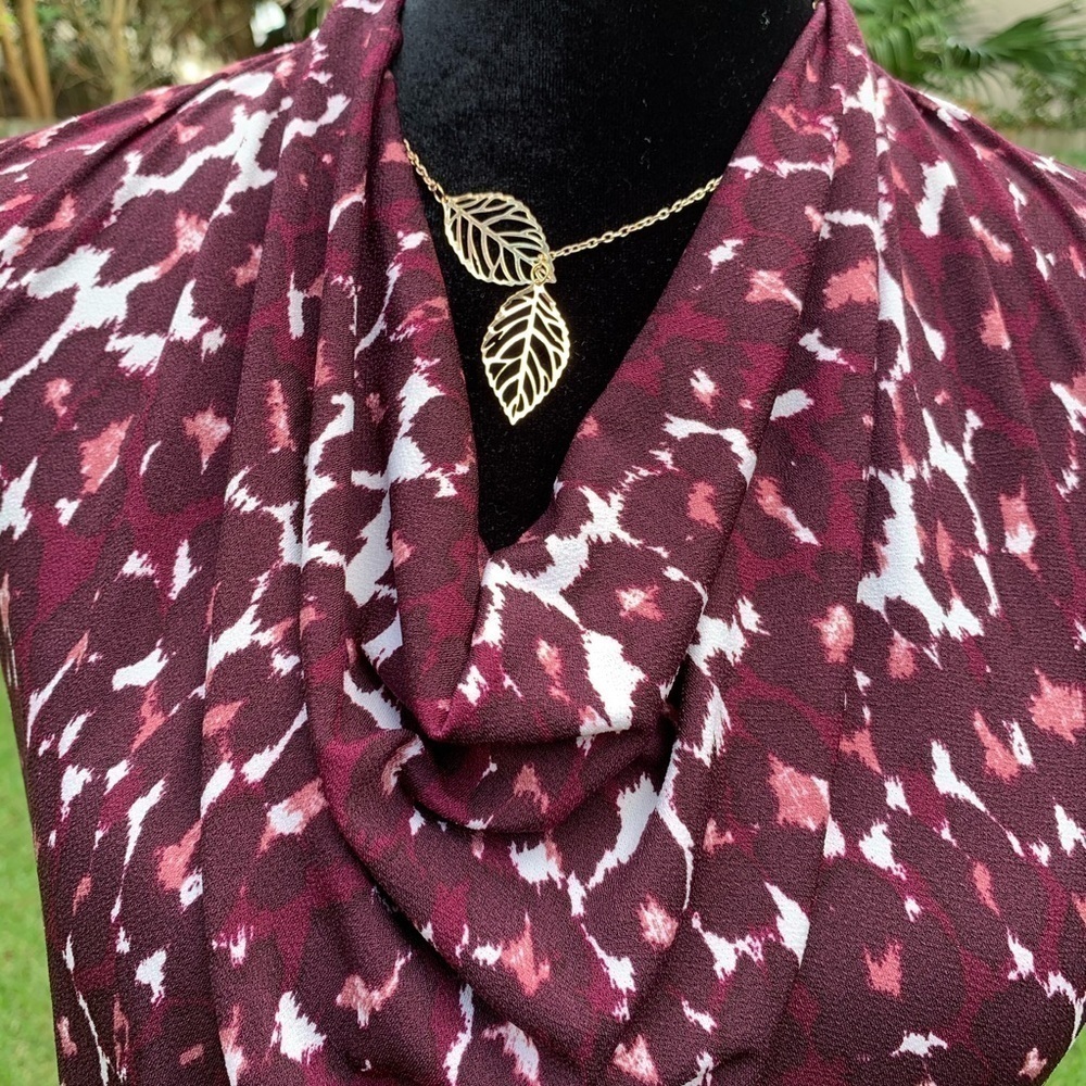 ANN TAYLOR  Abstract animal print sleeveless drape neck top burgundy wine